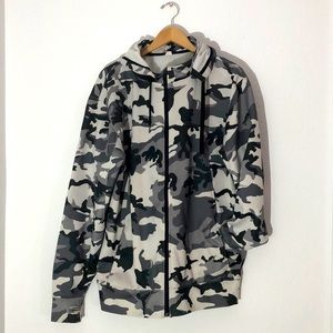 INDEPENDENT TRADING COMPANY: camouflage